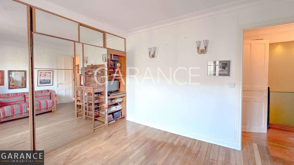 Appartement à PARIS-12E