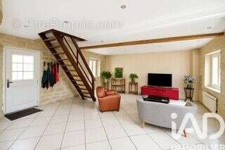 Photo 5 - Appartement à AUVERS-SUR-OISE