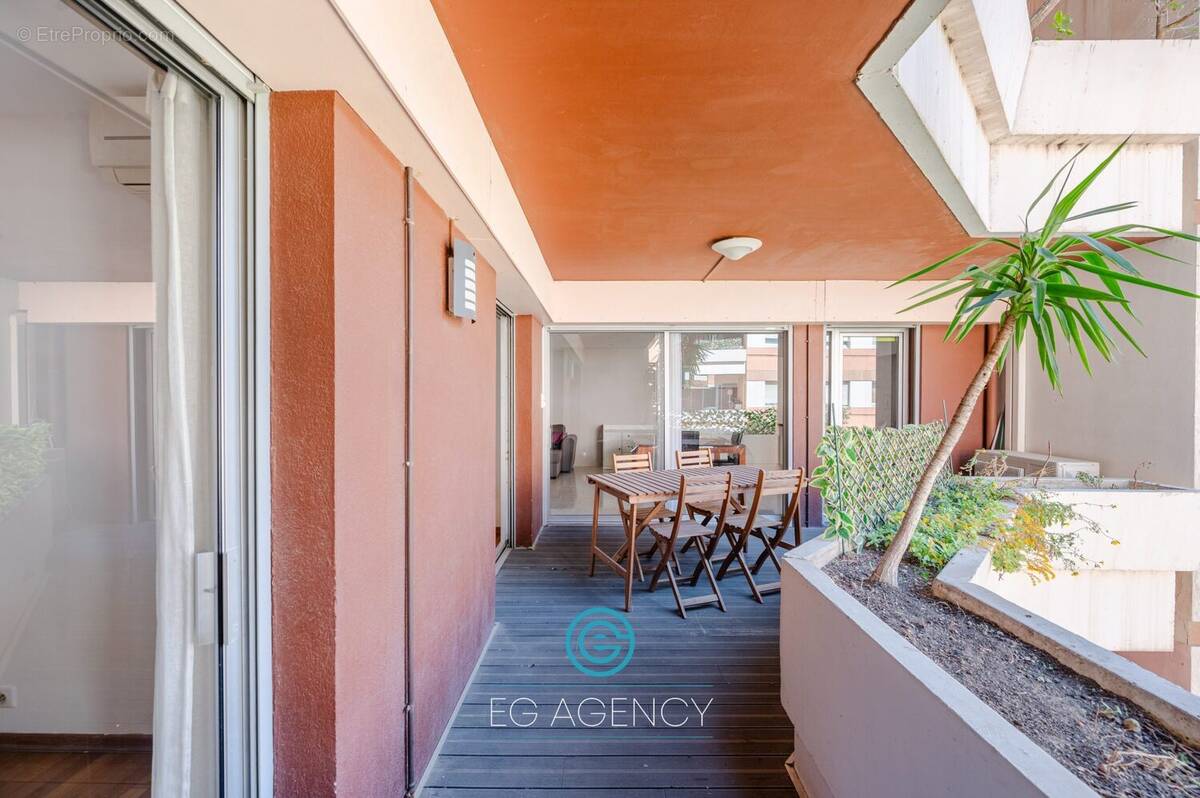 Appartement à MARSEILLE-8E