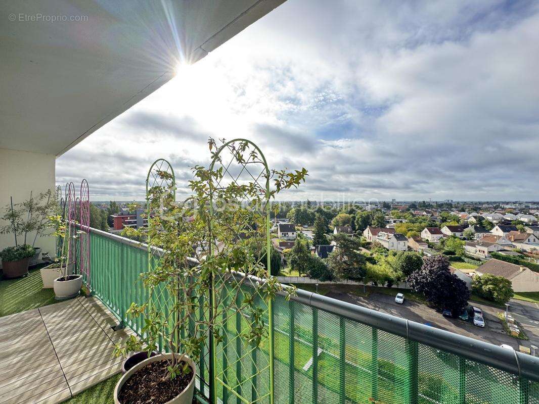 Appartement à FLEURY-LES-AUBRAIS