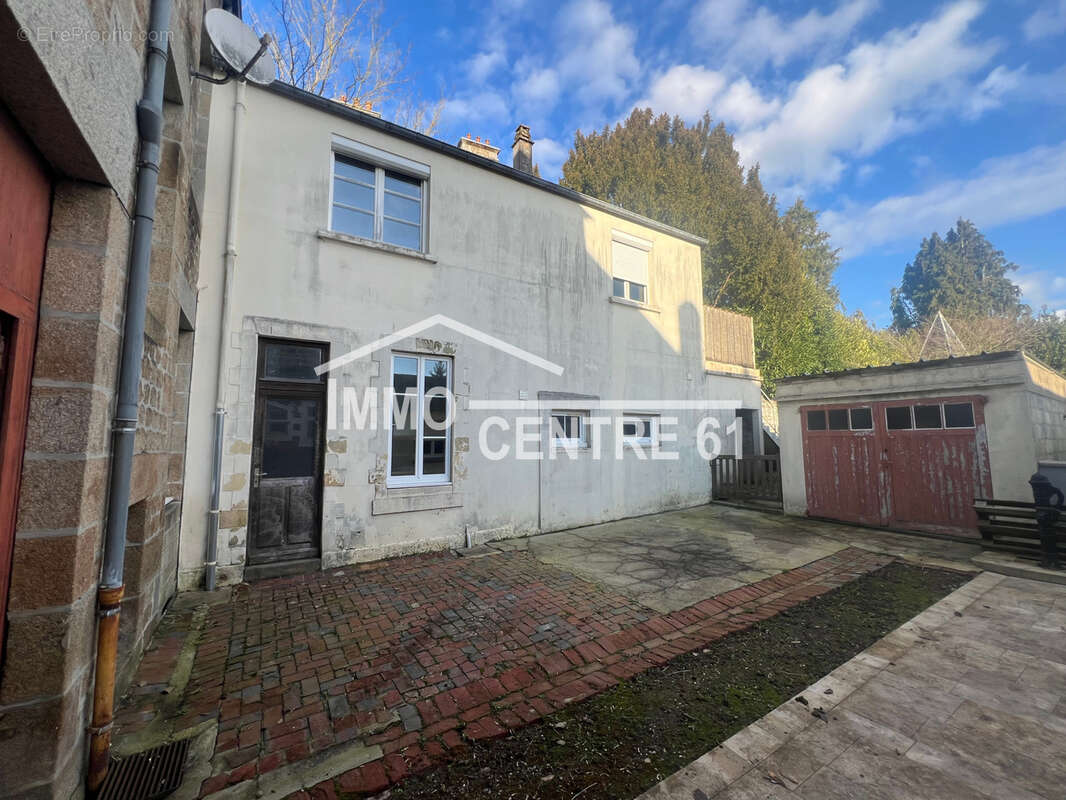 Maison à LA FERTE-MACE