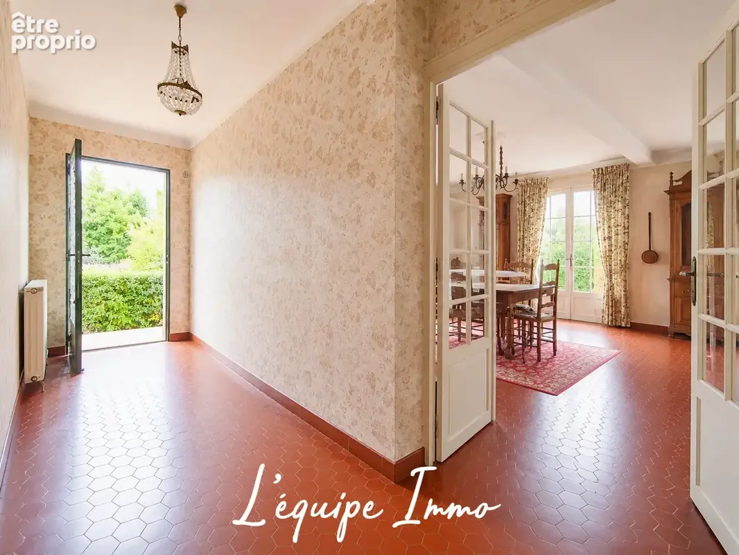 Hyper-centre   maison t5 de plain-pied   147 m2   parcelle de 723 m2 - photo 11