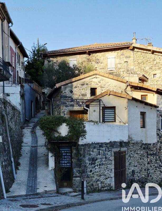 Photo 1 - Maison à PONT-DE-LABEAUME