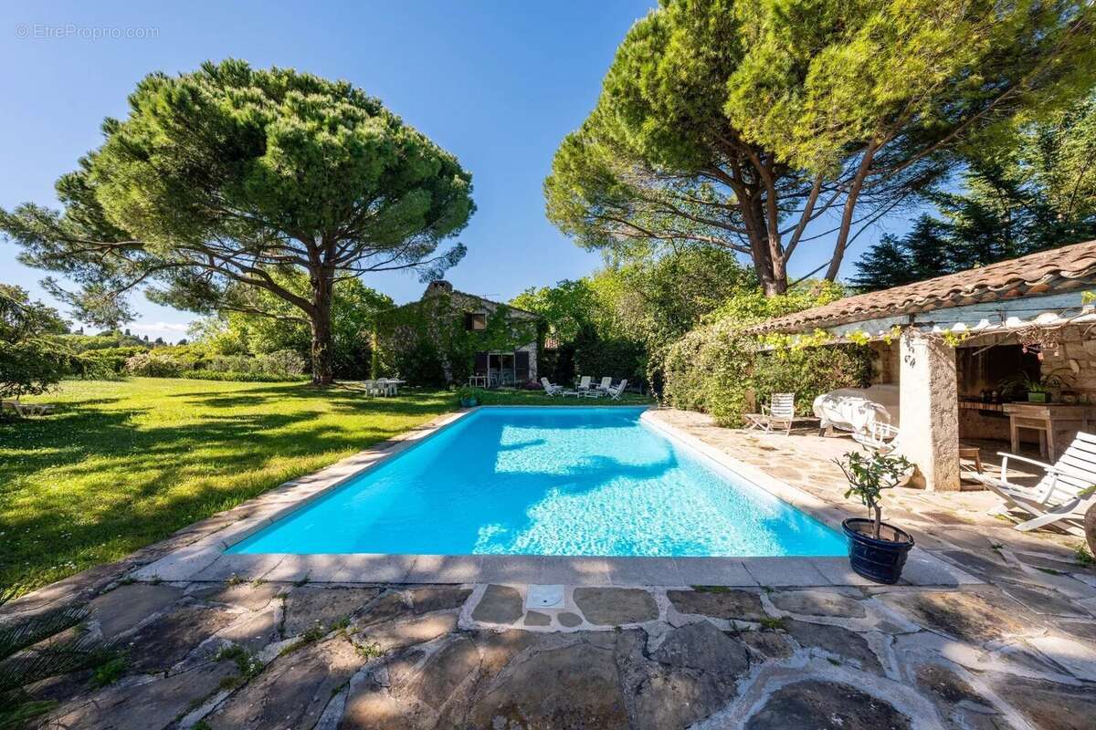 Maison à MOUGINS