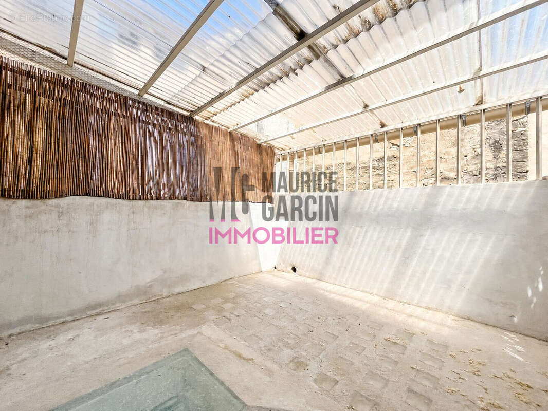 VENTE ACHAT IMMOBILIER MAISON DE VILLE VILLAGE CAVAILLON LUBERON 2 CHAMBRES PIERRES MAURICE GARCIN FLORENE TOLEDO - Maison à CAVAILLON