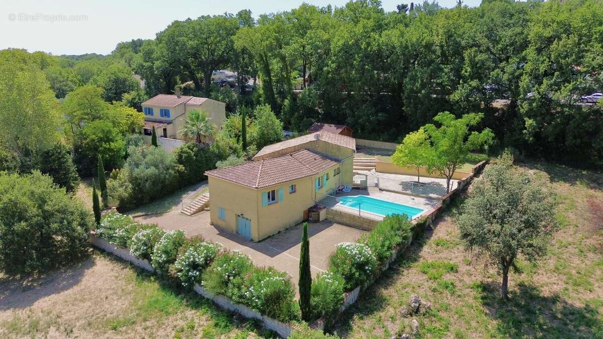 Maison lumineuse de 4 chambres avec grand jardin, piscine et vues dégagées près de Pézenas - photo 2