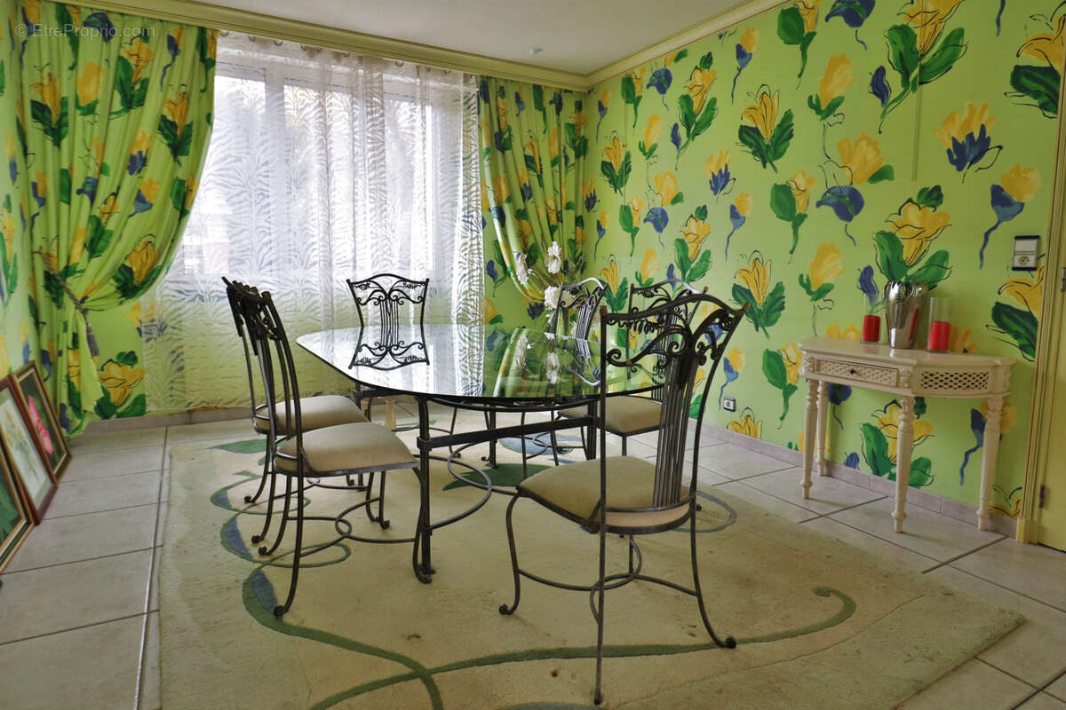 Maison à SAINTE-SAVINE