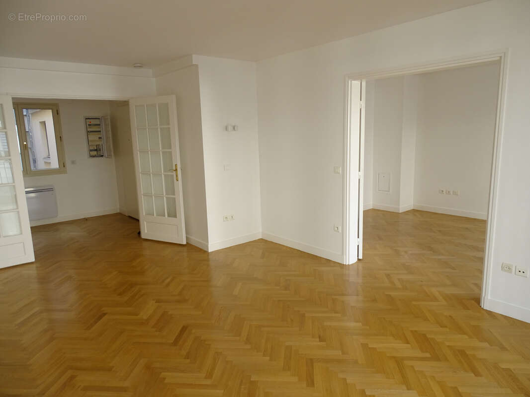 Appartement 3 pièces 85m2 aux Hespérides Villa Malesherbes Paris 17ème - photo 5