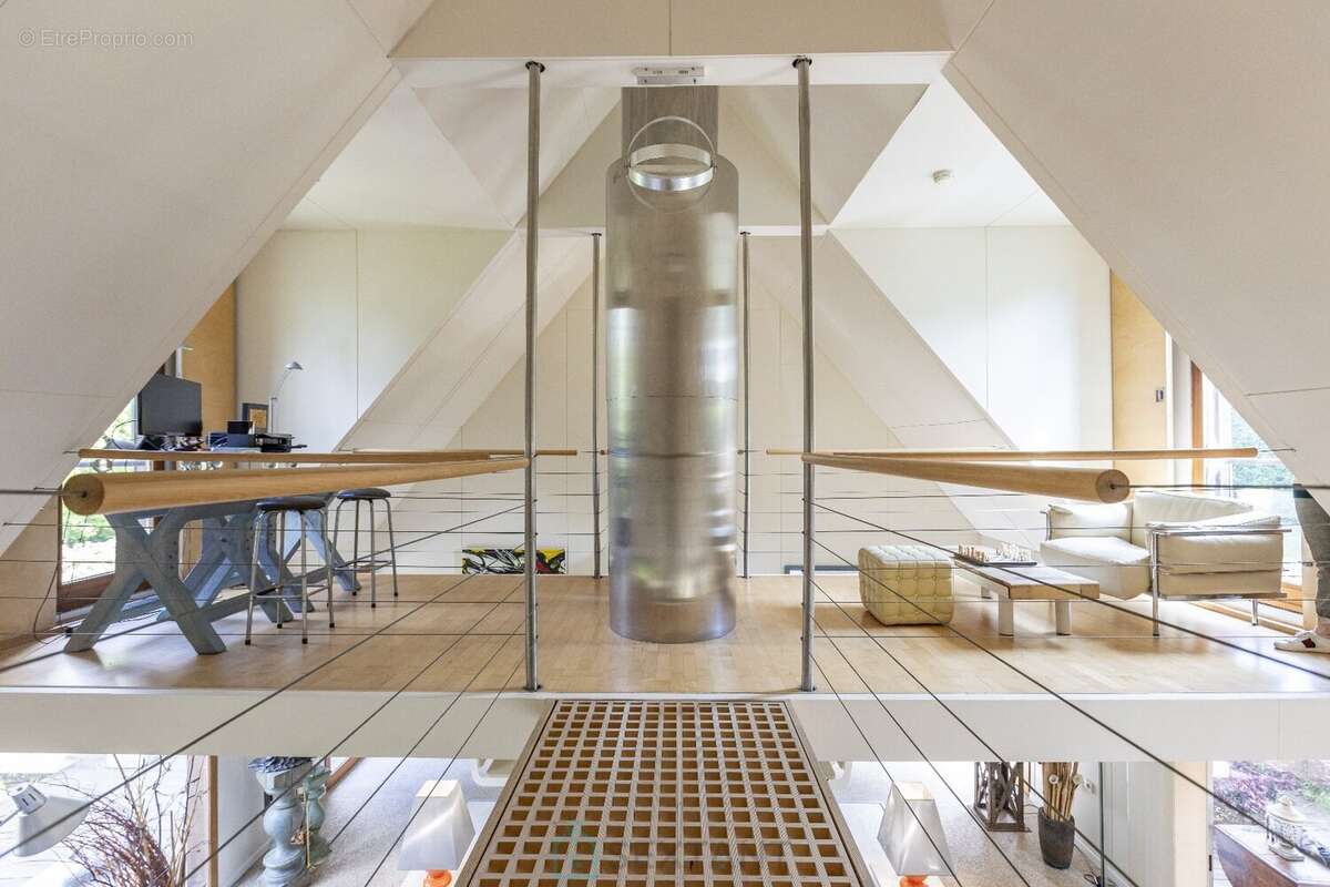 Maison à LA CELLE-SUR-MORIN