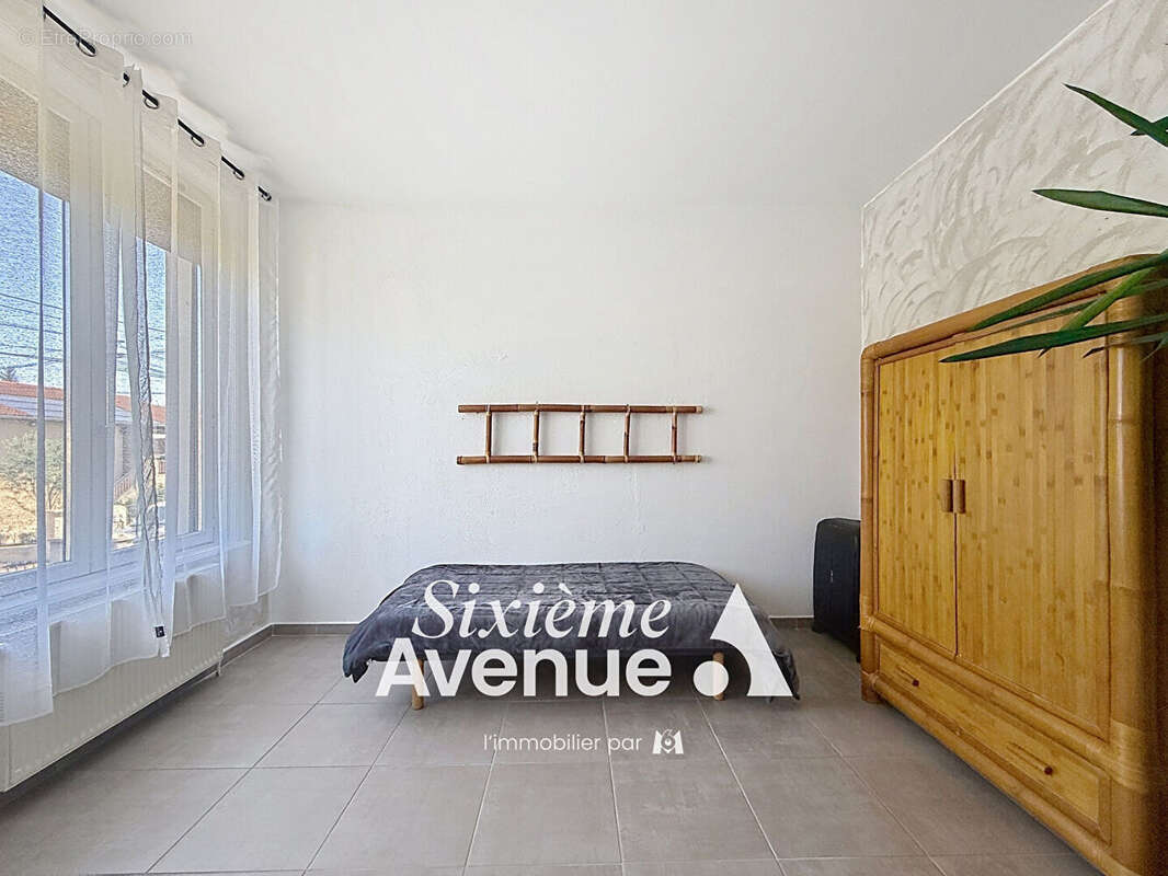 Maison Vaulx En Velin 4 pièce(s) 108 m2 - photo 9