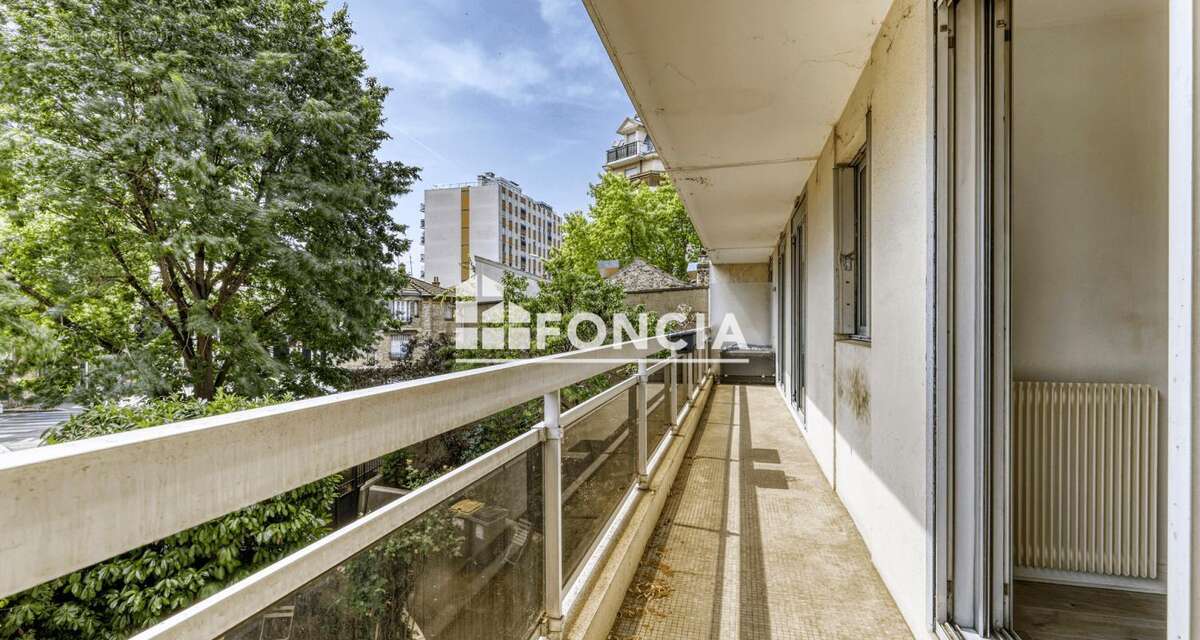 3 pièces lumineux avec balcon filant, parking et box aux portes de paris - photo 12