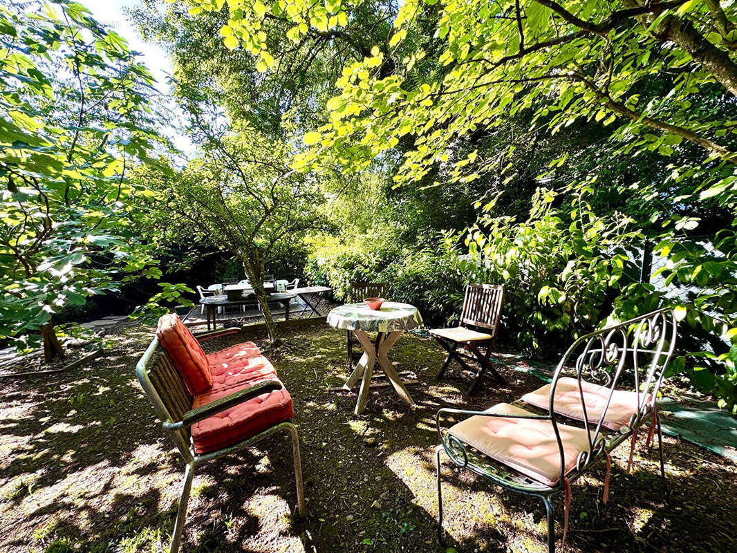 Maison à COLLONGES-SOUS-SALEVE