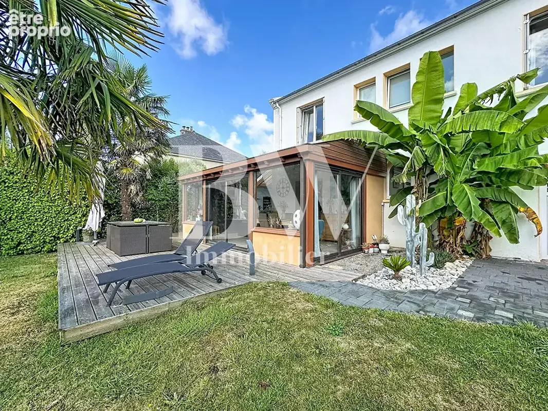 Maison à LE RELECQ-KERHUON