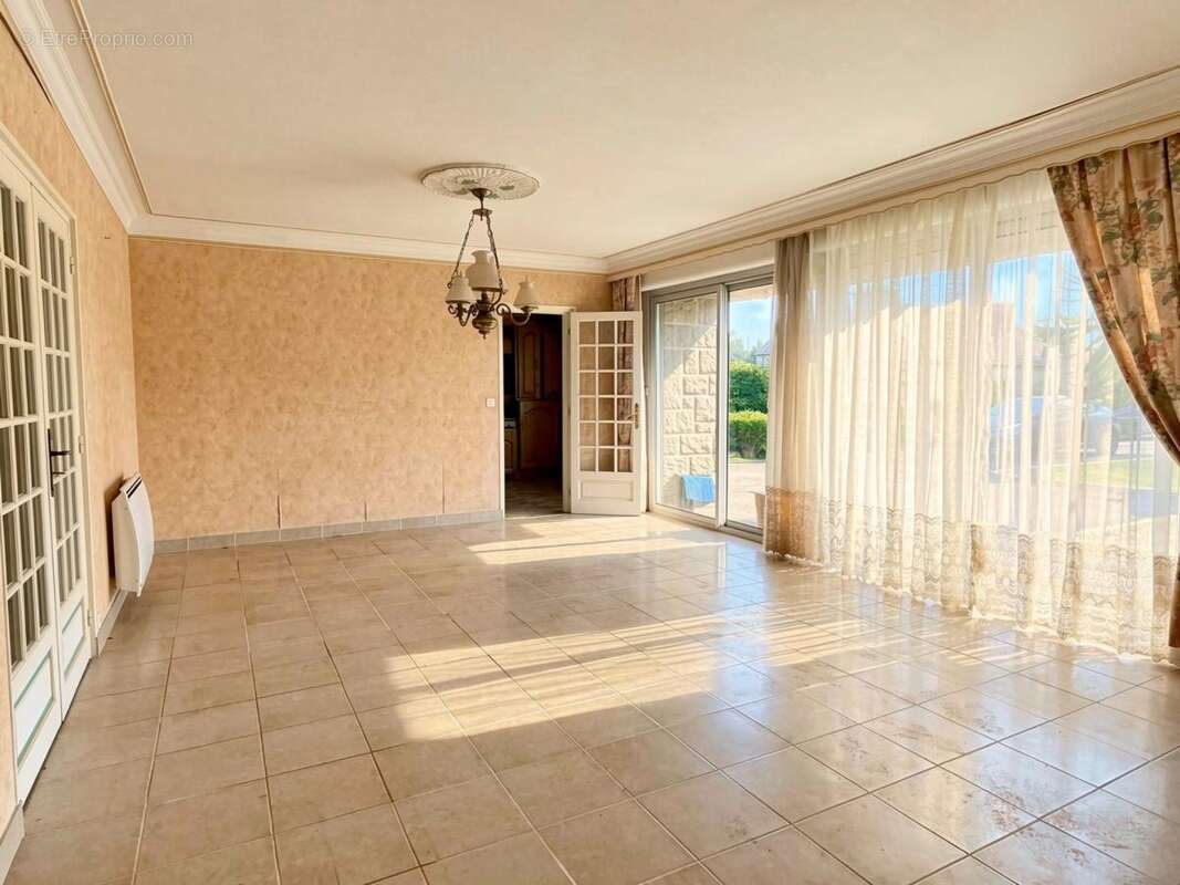 Maison 105 m² à Plouneour-Menez  - photo 6