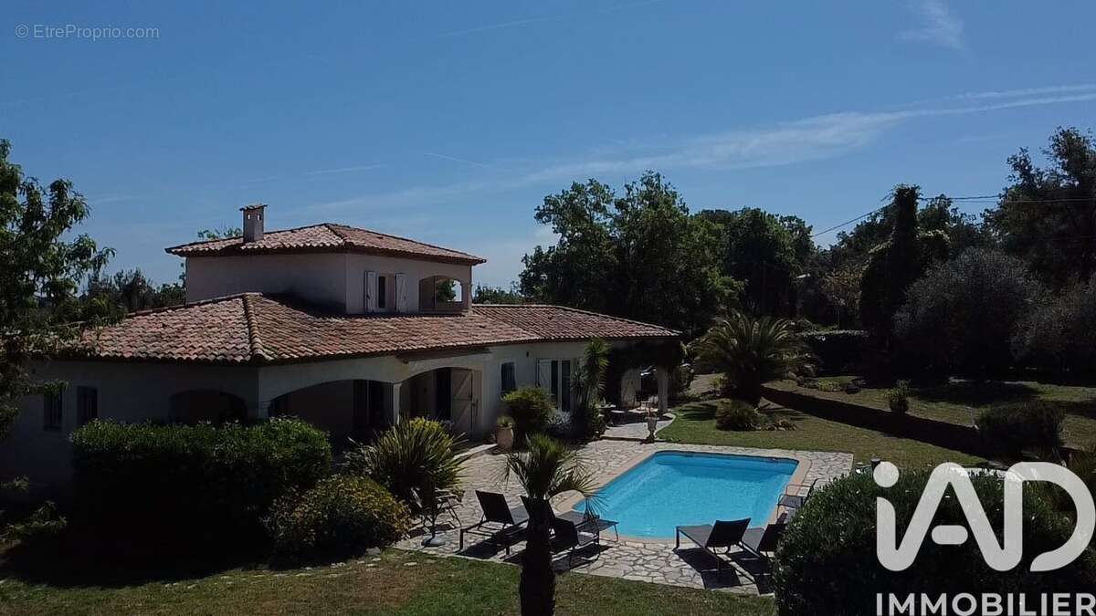 Maison 189 m² à Callian  - photo 5
