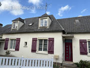 Maison à AMBRIERES-LES-VALLEES