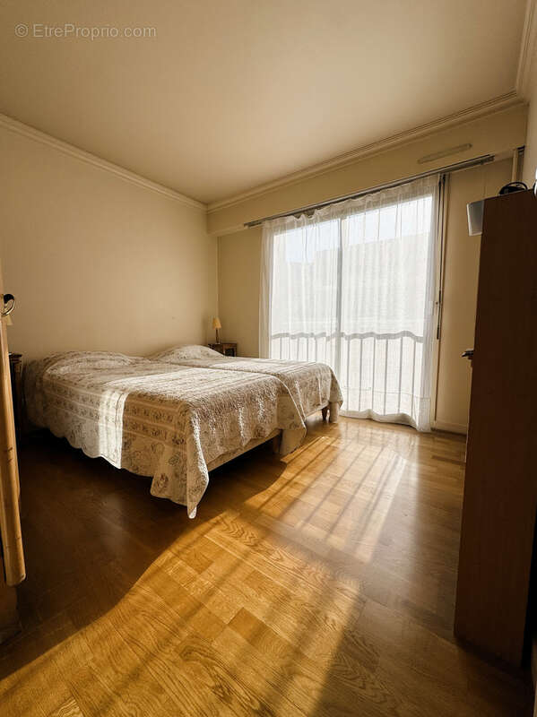 Appartement à PARIS-12E