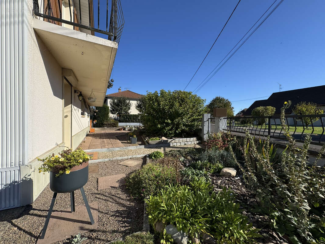 Maison à FROIDECONCHE