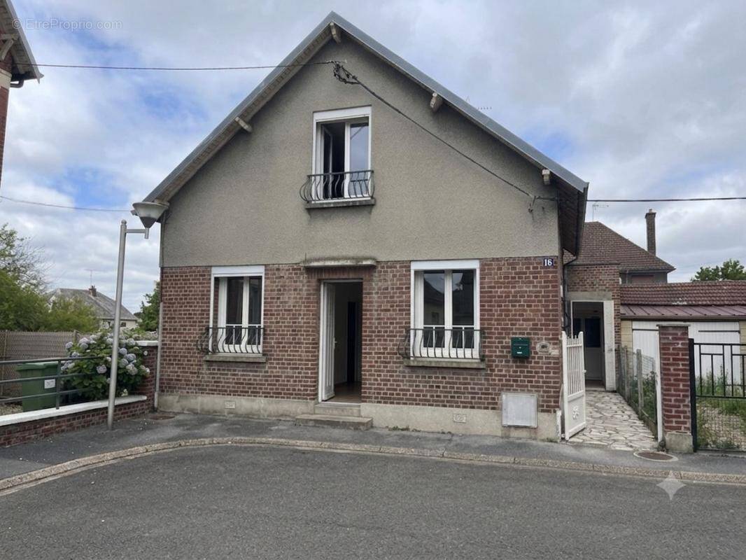 Maison à TERGNIER