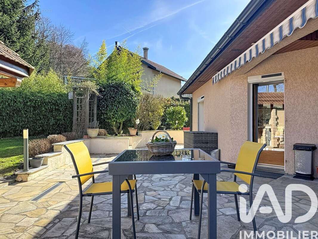 Maison 134 m² à La Roche-Sur-Foron  - photo 7