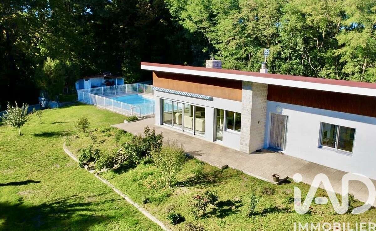 Photo 4 - Maison à SAINT-JUST-SAINT-RAMBERT