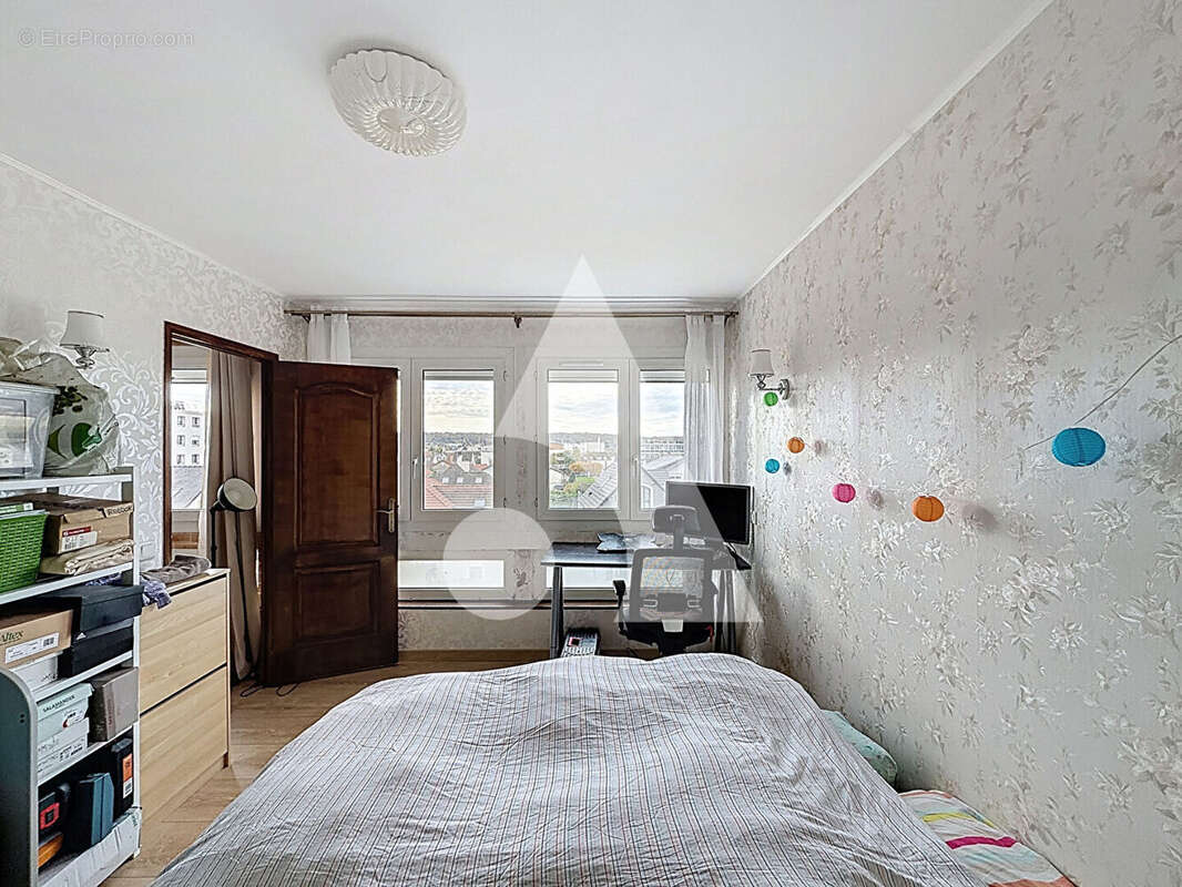 Appartement à RUEIL-MALMAISON