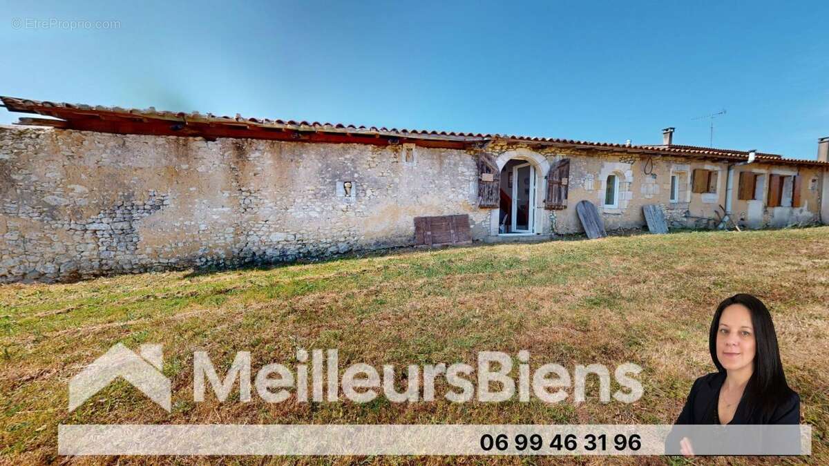 Maison Charentaise à rénover, déjà habitable, grand terrain et dépendances - photo 18