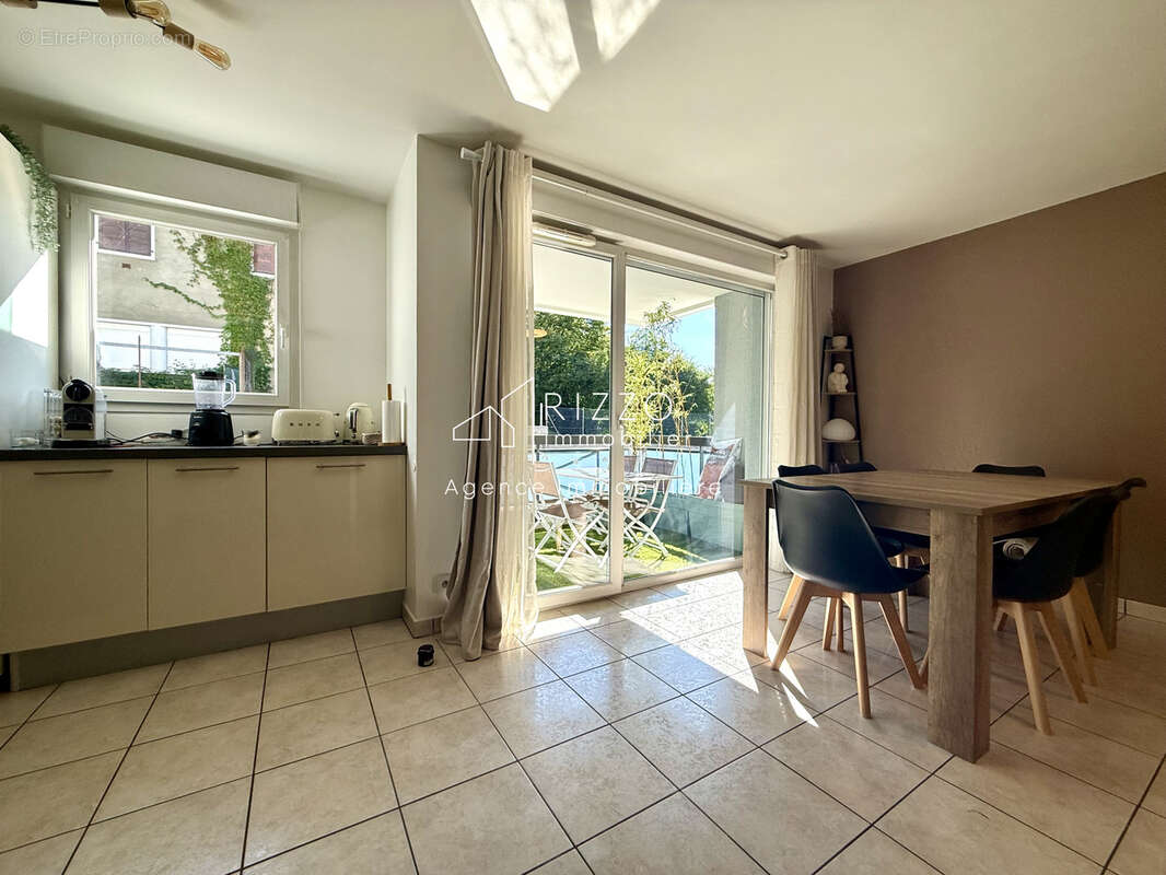 Bel appartement T4 de 82 m2 avec balcon, garage et cave   La Roche-sur-Foron - photo 6