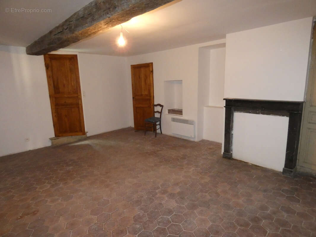 Maison à BRIENON-SUR-ARMANCON