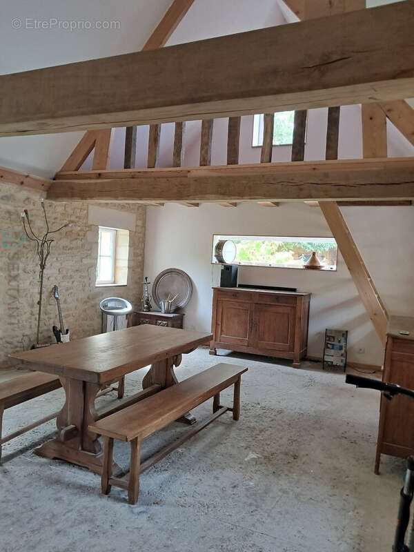 Maison à SAINT-PIERRE-SUR-DIVES