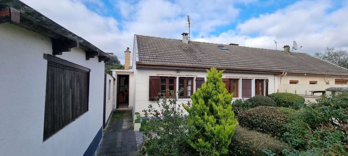 Maison à GARGES-LES-GONESSE