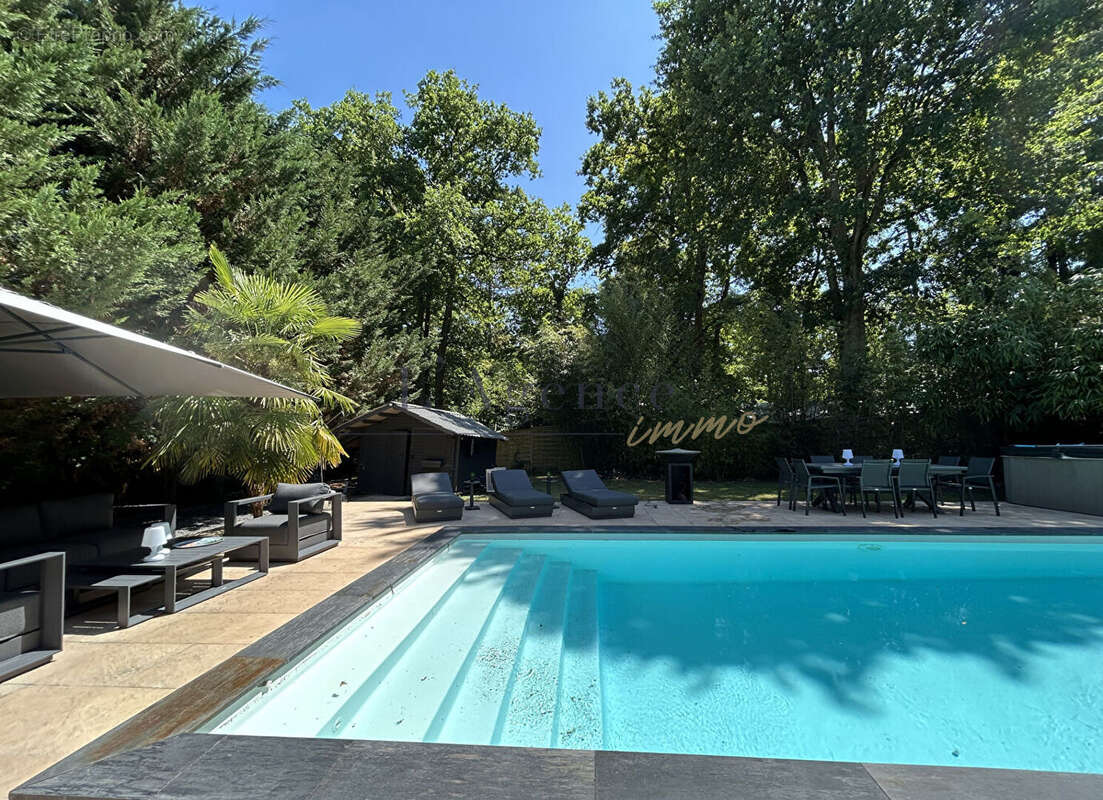 Maison Lamorlaye Le LYS 300m² - photo 15
