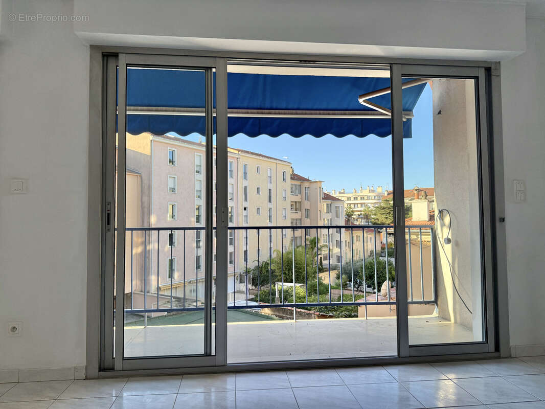 Appartement à HYERES