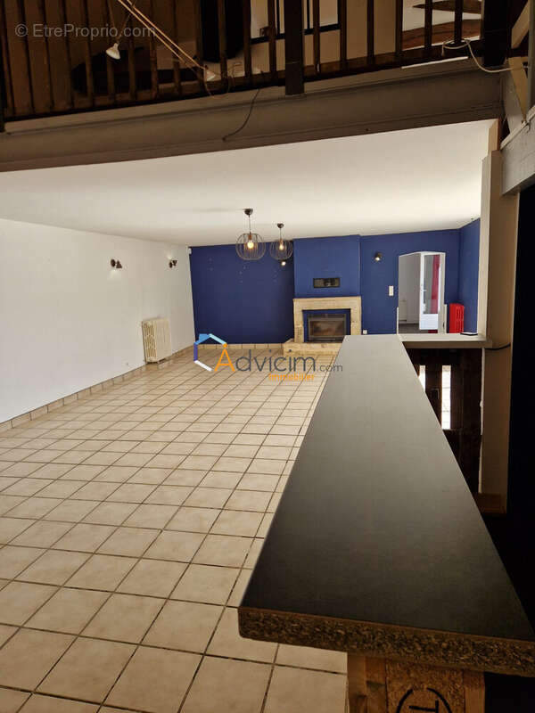 Maison 170 m² à Maille  - photo 4