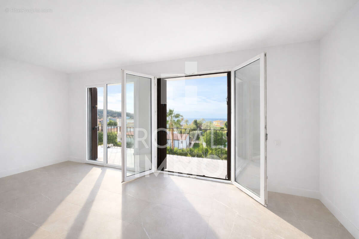 Appartement à SANARY-SUR-MER