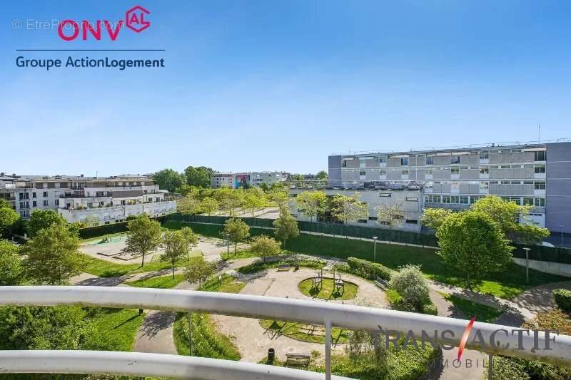 Appartement à SAINT-CYR-L'ECOLE