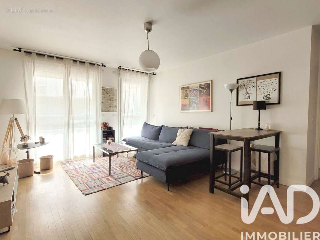 Photo 2 - Appartement à ISSY-LES-MOULINEAUX