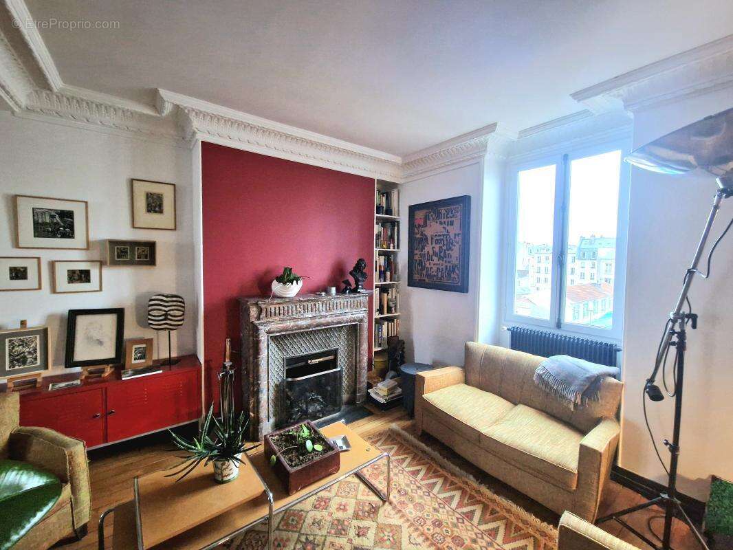 Appartement à PARIS-19E