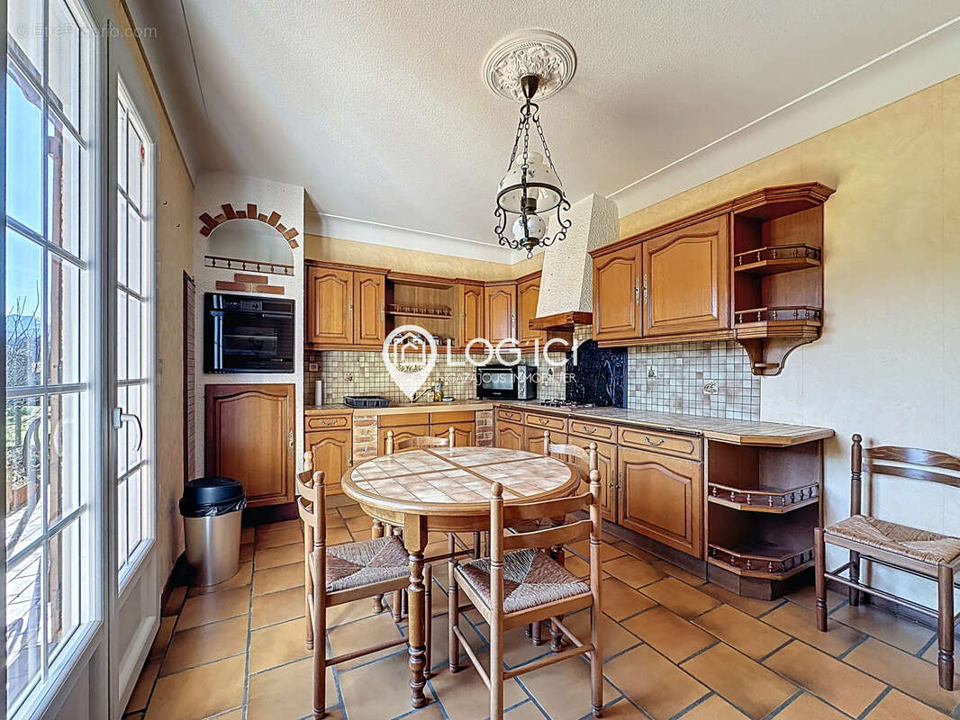Maison à LESTELLE-BETHARRAM