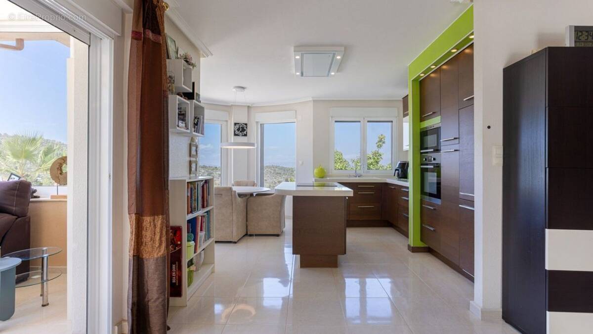 Maison à SAINT-CHRISTOL-LES-ALES