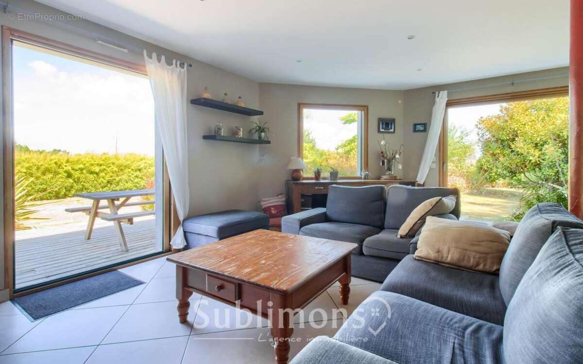 Maison à SAINTE-HELENE