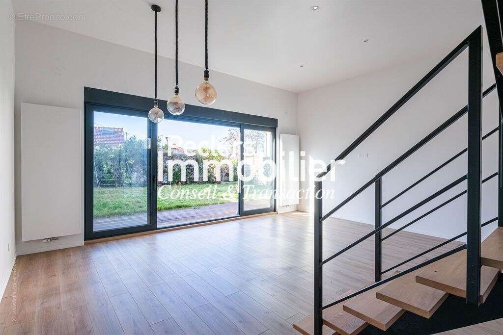 Maison à NANTERRE