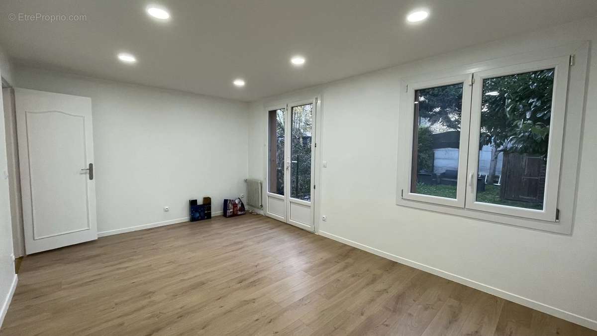 Appartement à VILLEMOMBLE