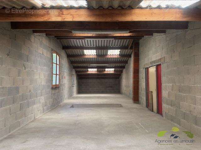 Appartement 560 m² à Treignac  - photo 10