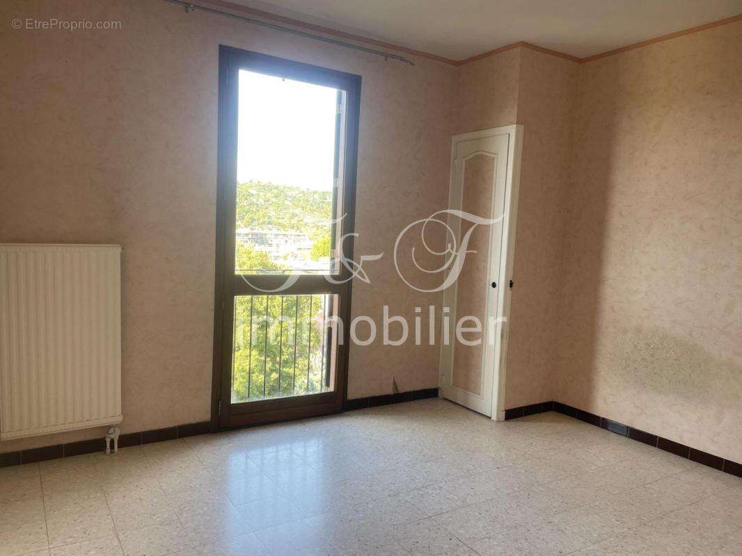 Appartement à APT