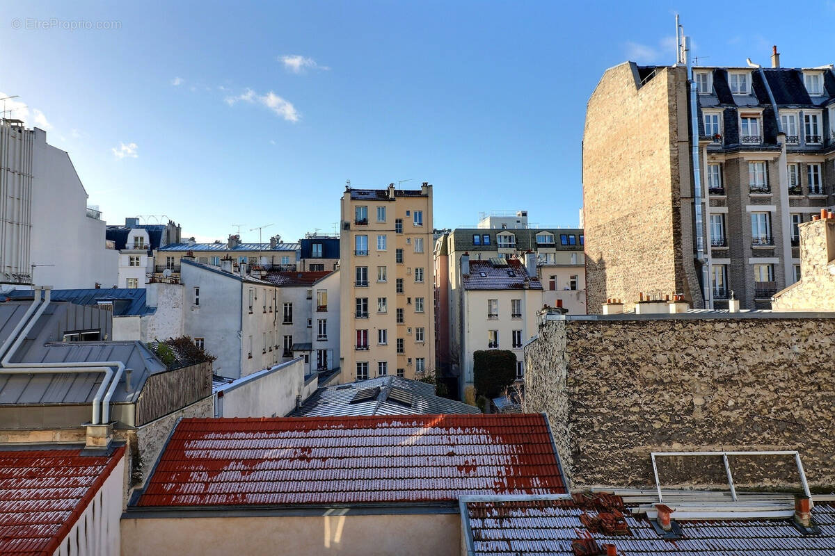 Appartement à PARIS-14E