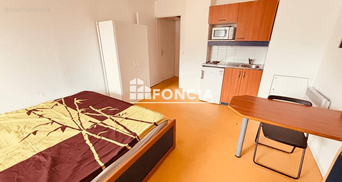 Appartement à FONTAINE