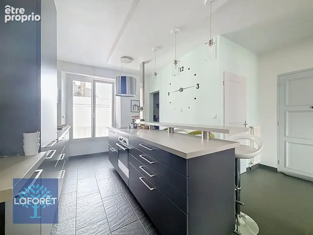 Appartement Fougeres  3 pièce(s) 81 m2 - photo 3
