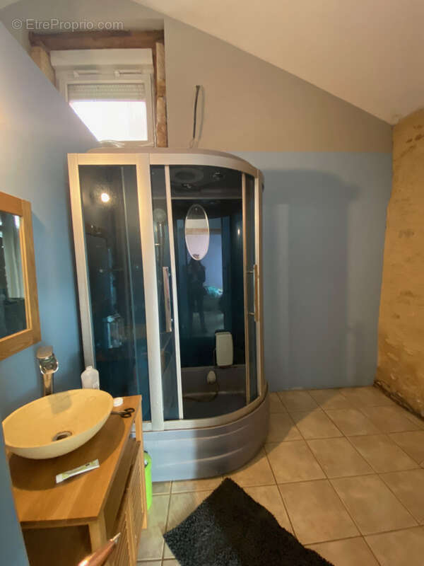 Maison à PUY-L&#039;EVEQUE