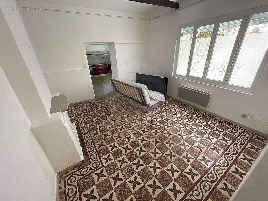 Maison à VERGEZE